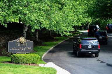 U.S. President Donald Trump’s motorcade arrives at Trump National Golf Club in Sterling