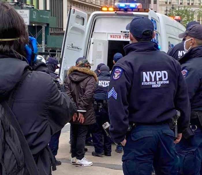 Free speech supporters decry New York's selective social distancing enforcement 6