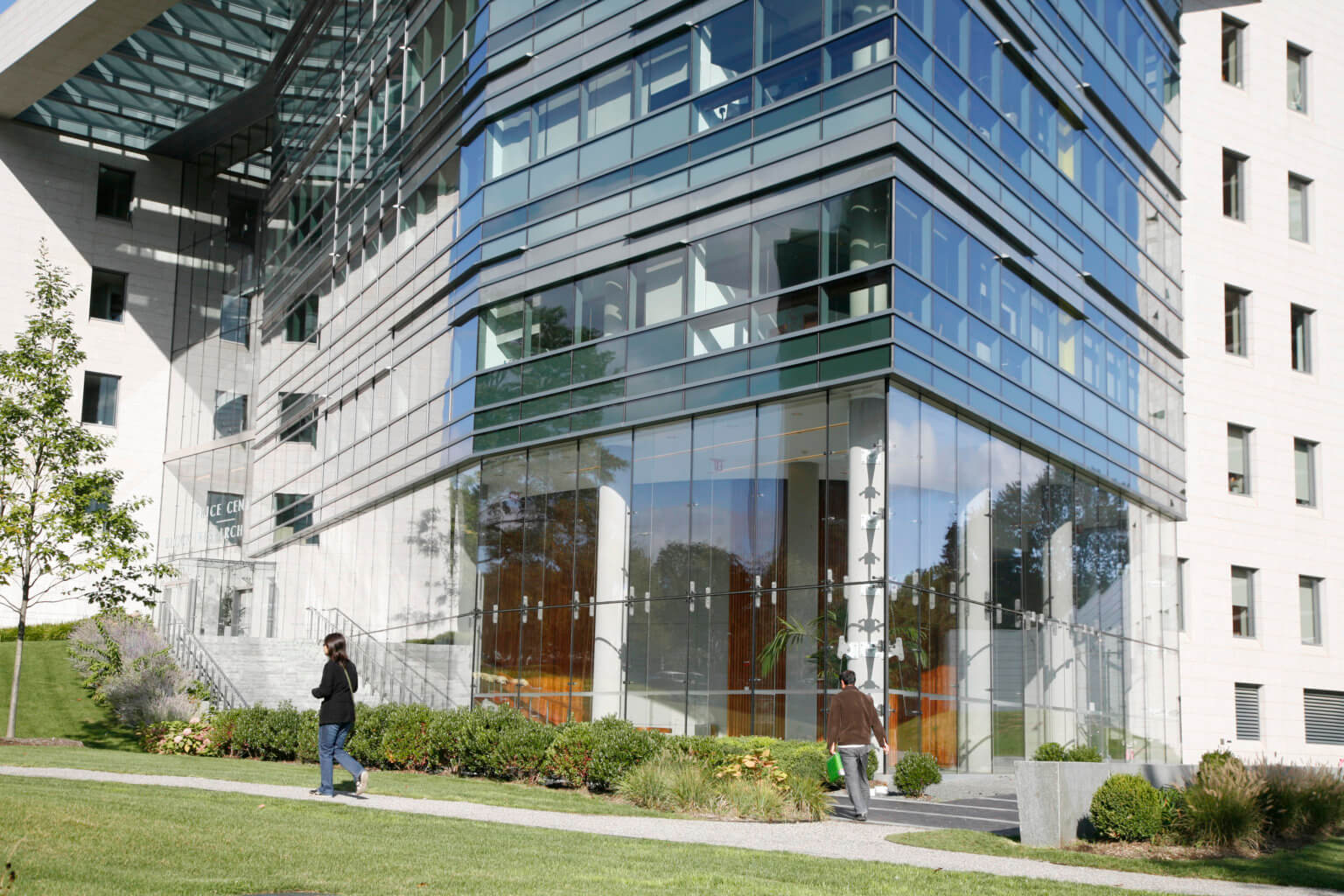 Albert Einstein College Of Medicine Receives 1 Million Challenge Grant For Covid 19 Research Amnewyork