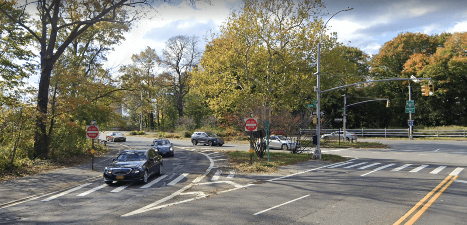 Five car pileup near Rodman’s Neck Circle in the Bronx leaves many