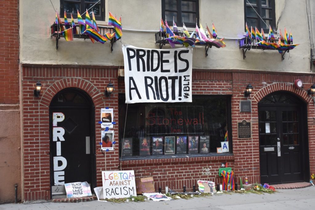 weekend-Stonewall-inn-pride-is-a-riot-1536×1024