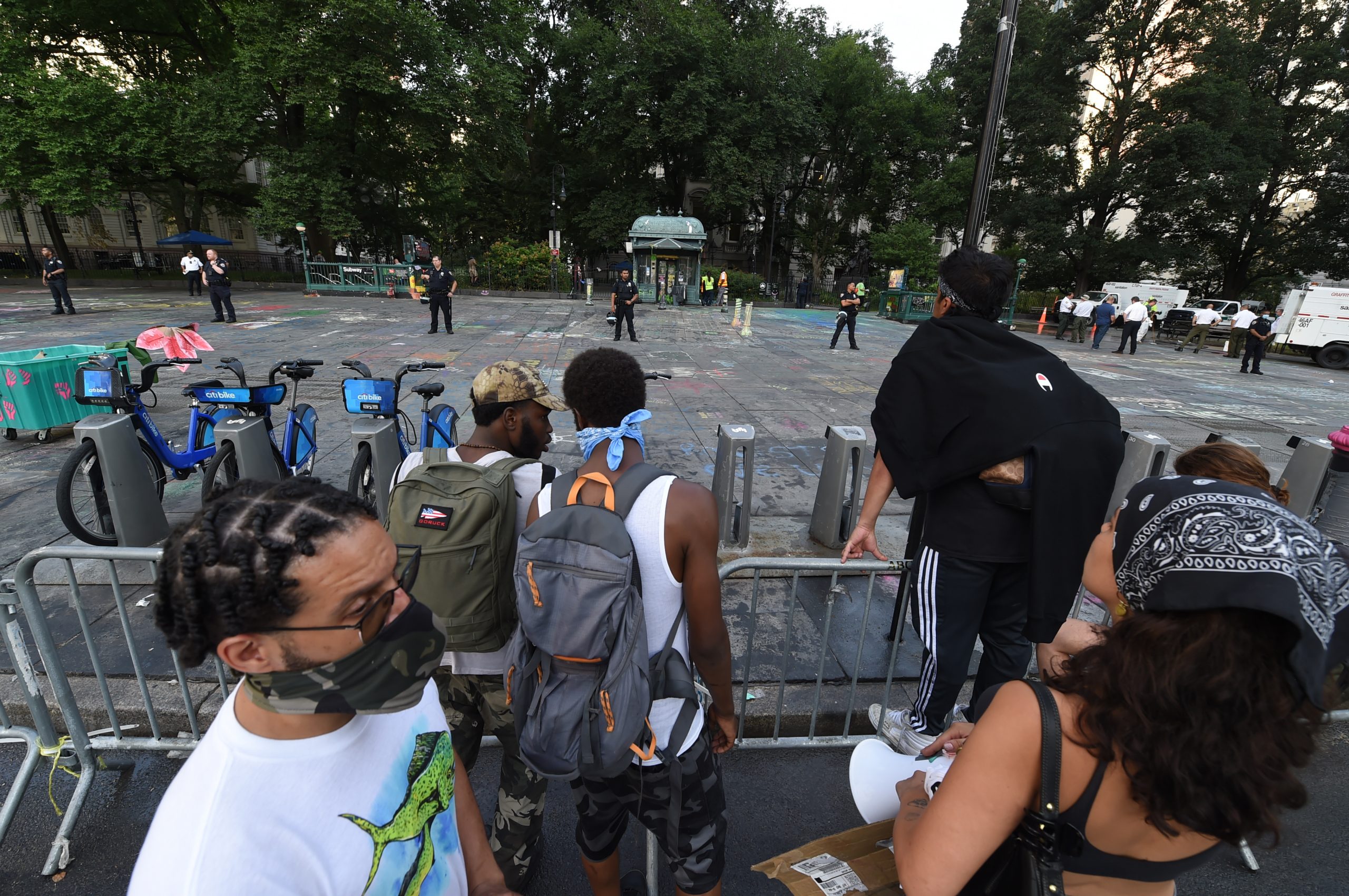 Cops break up #OccupyCityHall encampment, seven arrested after scuffles 7