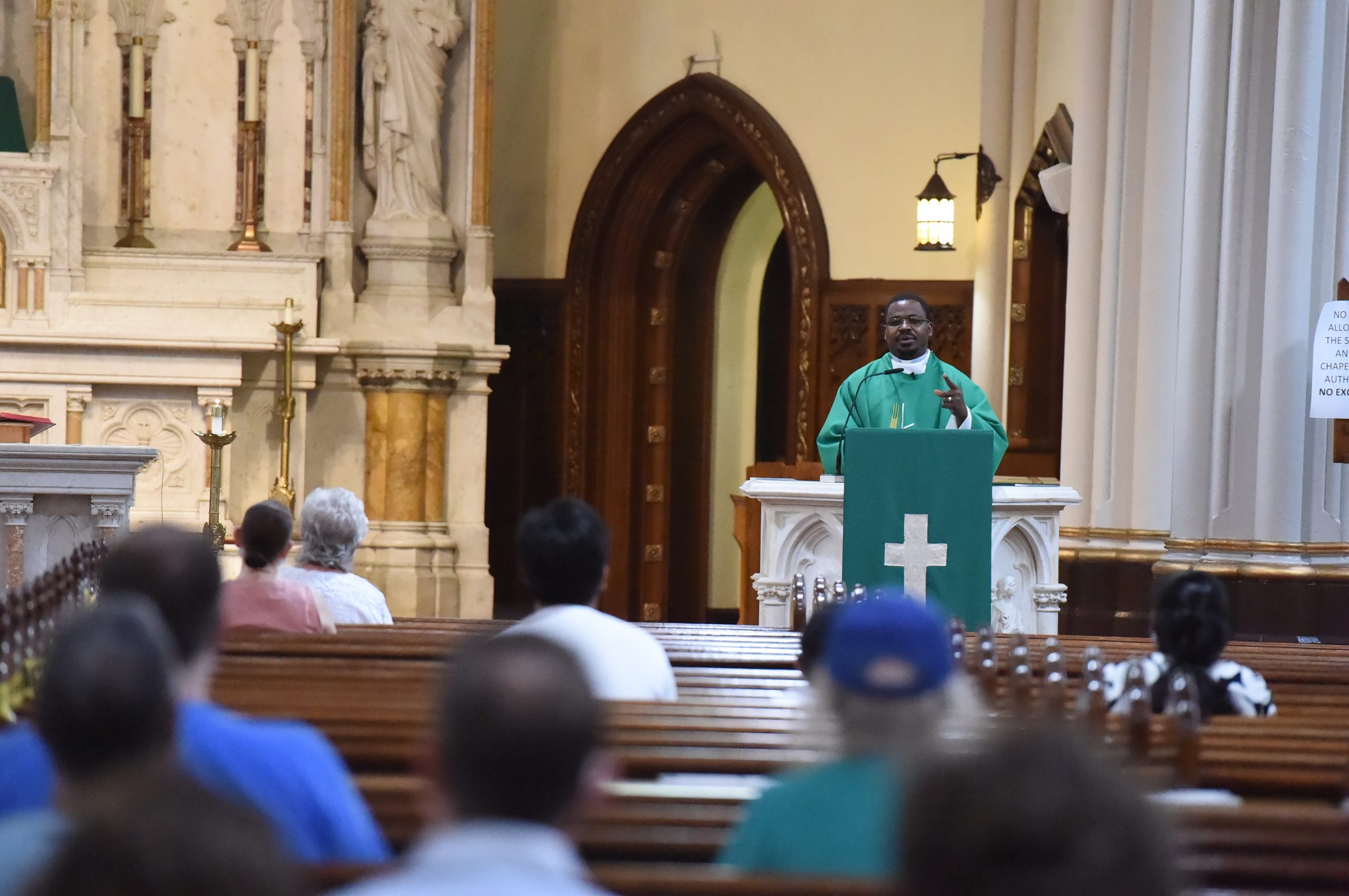 Brooklyn church saddened after thief breaks into collection box after services 4