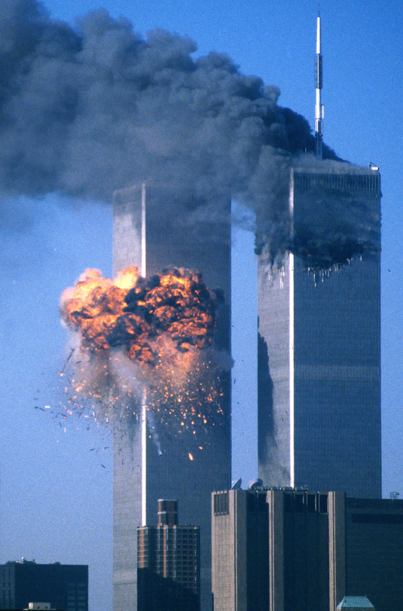 These Images Show Horror And Heroism In New York On 9 11 19 Years Ago Friday Amnewyork