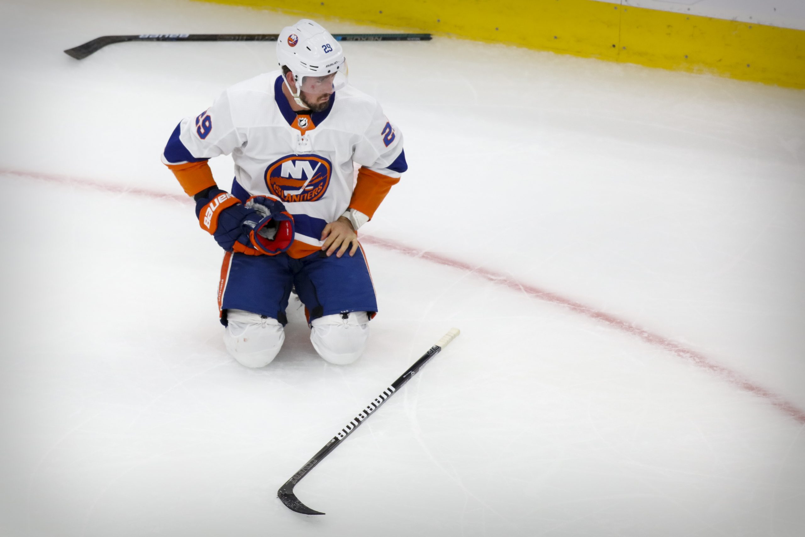 Kucherov S Last Second Winner Burns Wasteful Islanders In Game 2 Loss Amnewyork Kucherov S Last Second Winner Burns Wasteful Islanders In Game 2 Loss Amnewyork