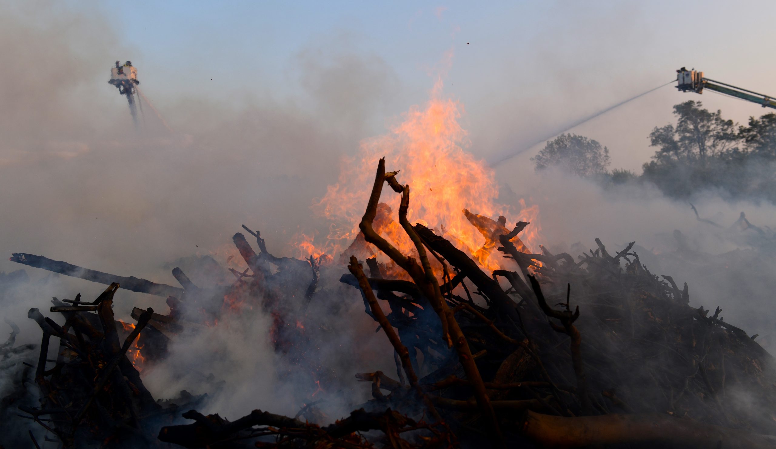 Fire marshals probe three-alarm fire in Brooklyn park that burned storm debris 2
