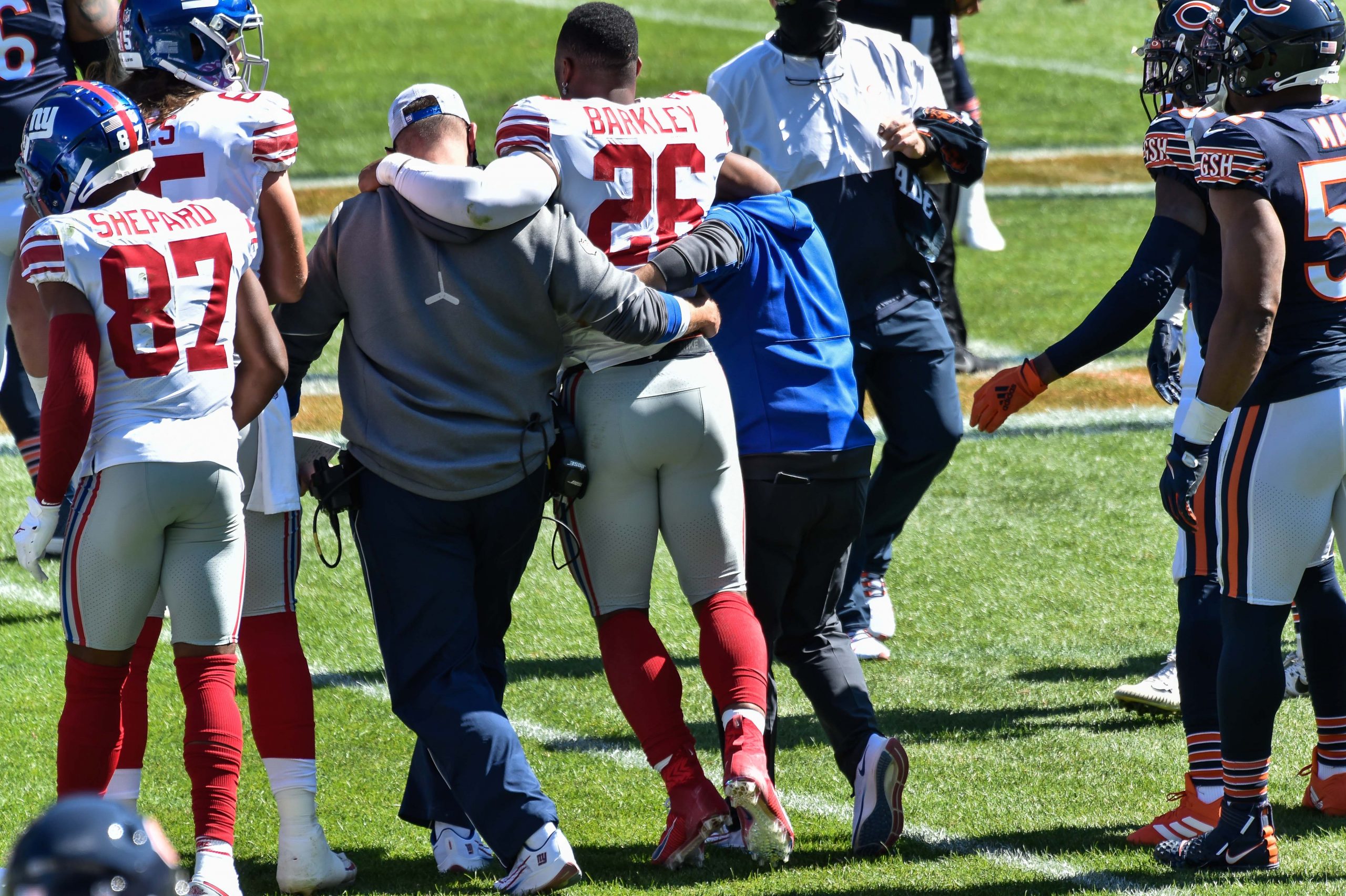 Giants halfback Saquon Barkley has ACL injury to right knee