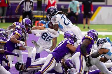 FILE PHOTO: NFL: Tennessee Titans at Minnesota Vikings