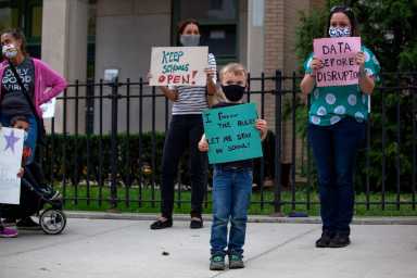 100720_forest_hills_school_protest_1.0-min