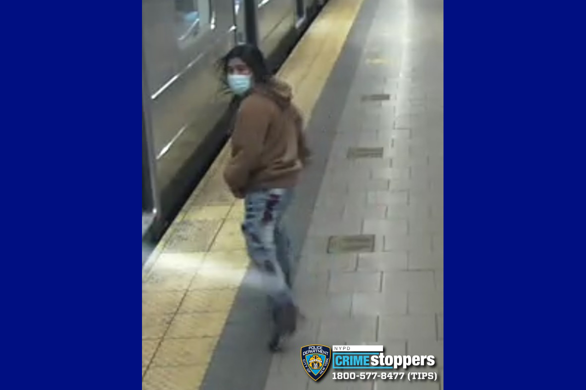 Suspect In Deadly Subway Stabbing In Lower Manhattan Caught On Camera Update Amnewyork