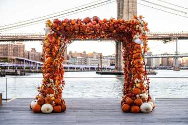 Seaport-District_Pier17_PumpkinArch_Credit-Jane-Kratochvil_10-1200×798