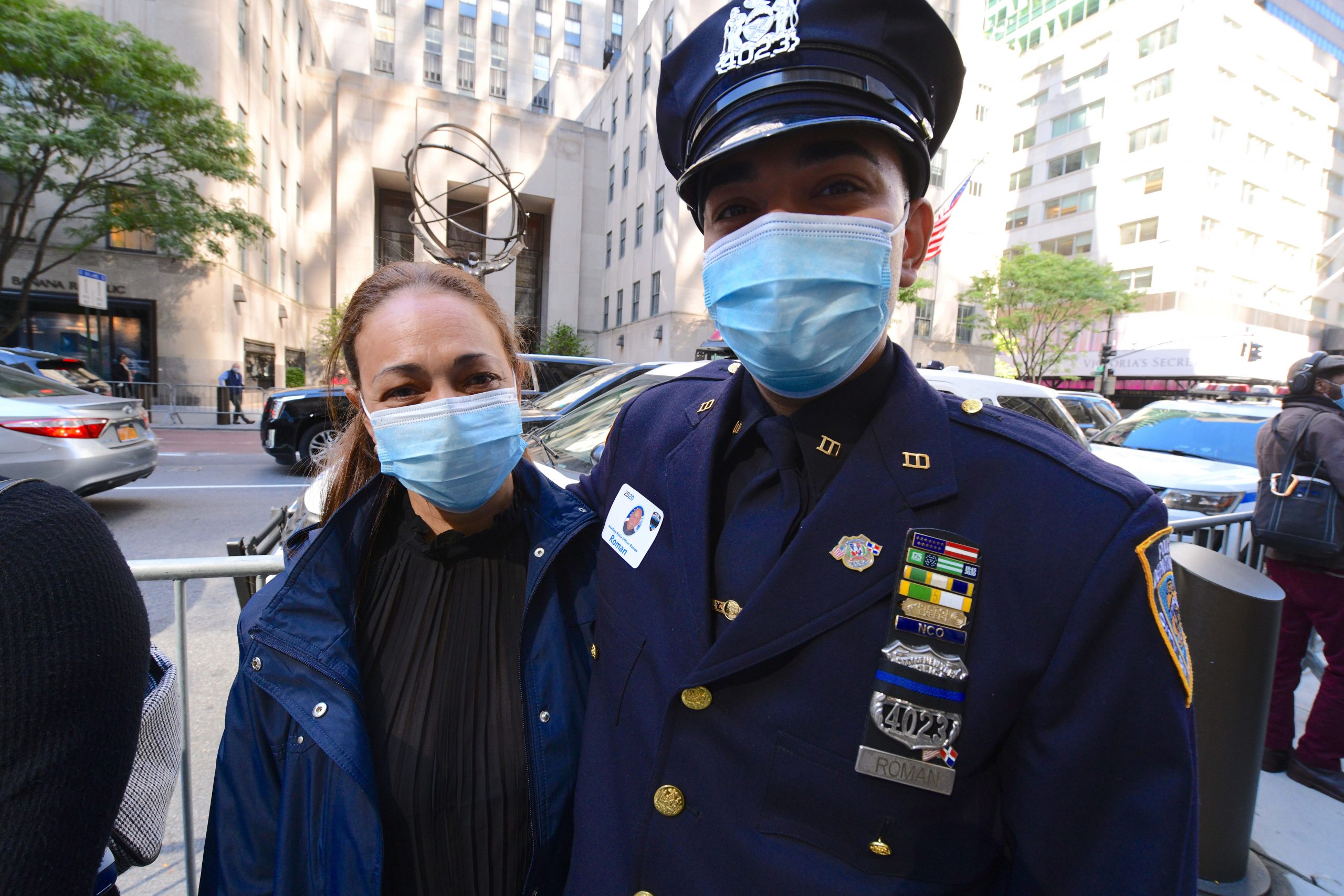 'We remember and we honor': NYPD salutes members killed by COVID-19 at St. Patrick's Cathedral 8