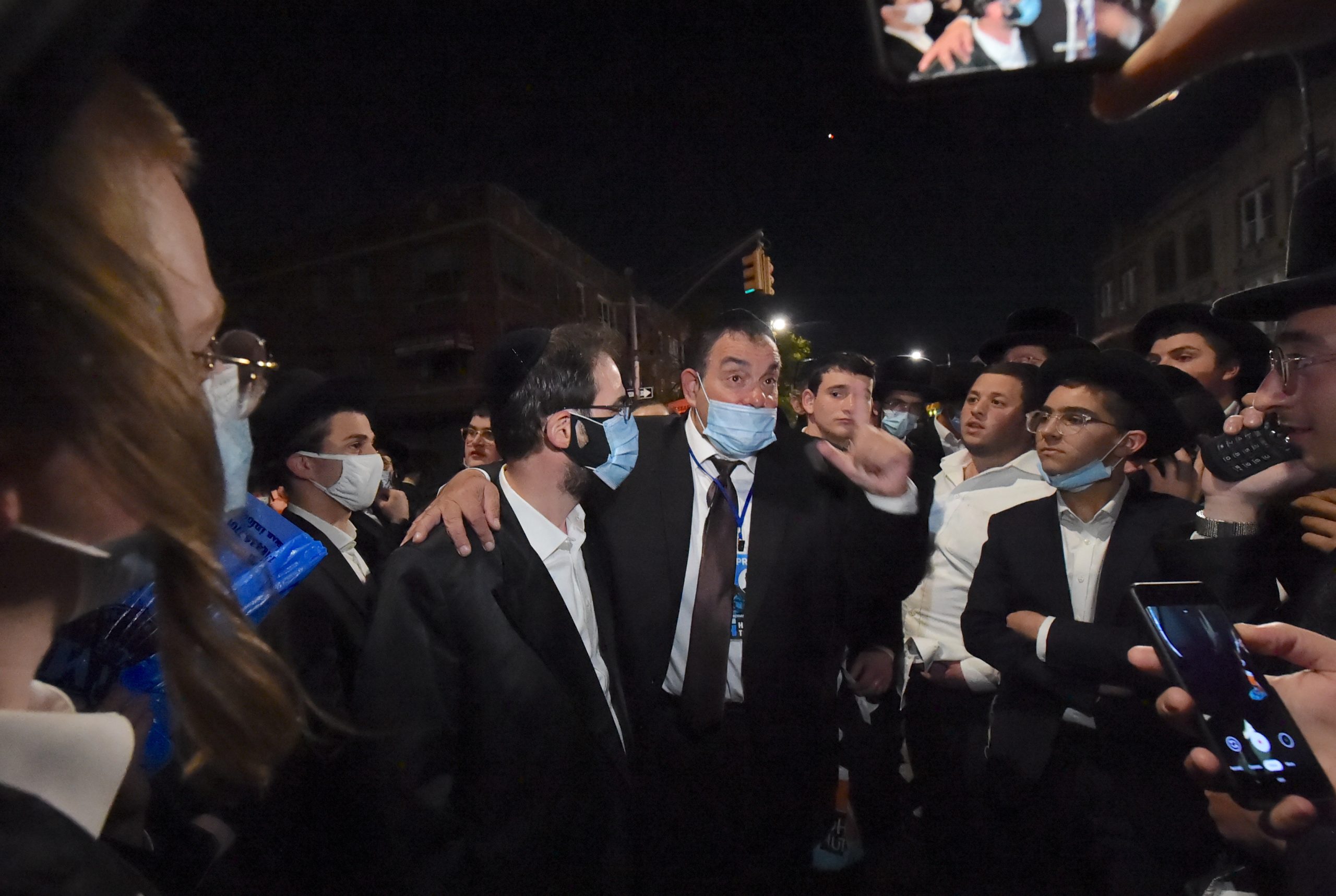 Unrest in Brooklyn as residents protest religious gathering restrictions due to COVID-19 outbreak 2