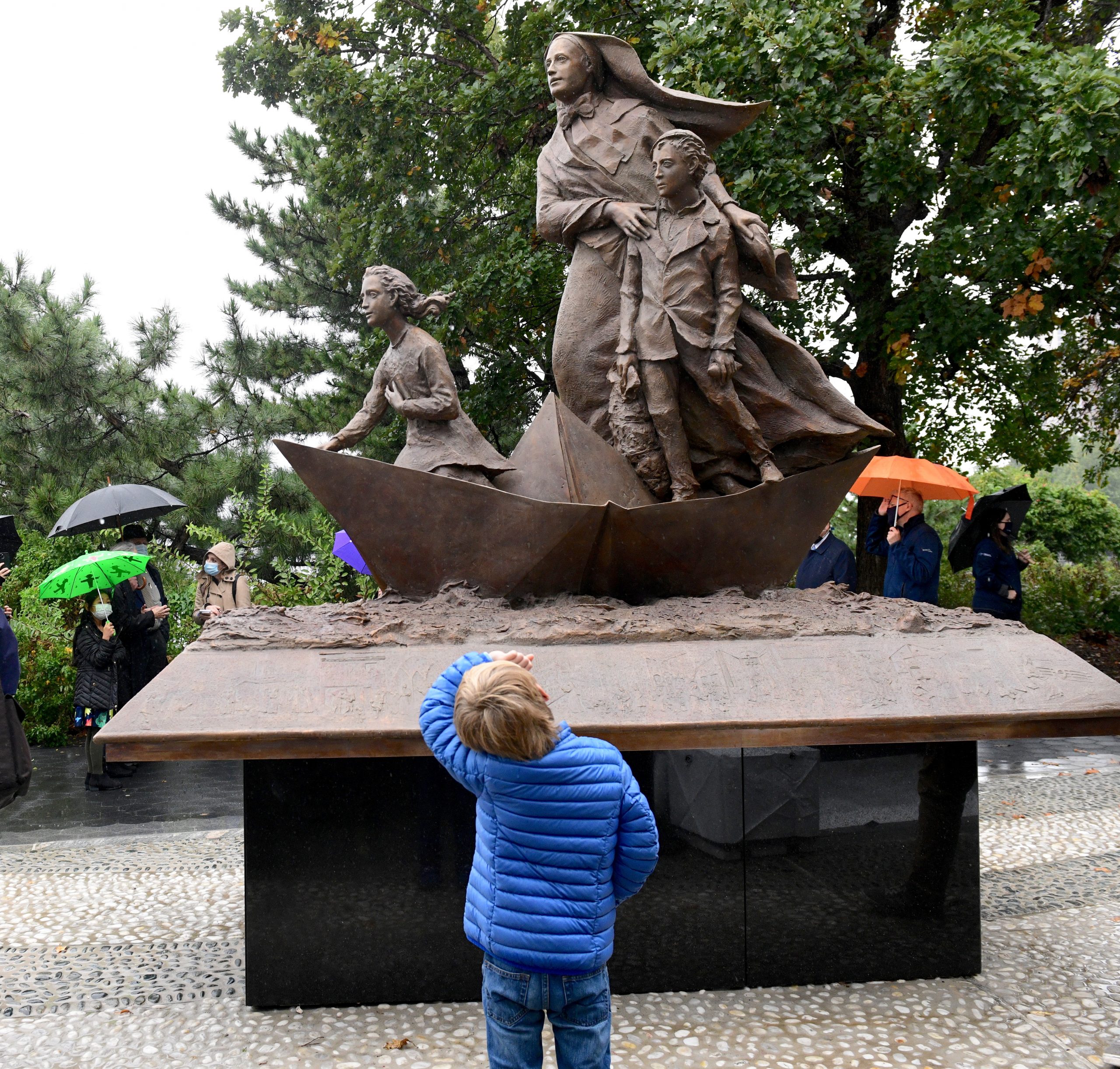 Mother Cabrini statue unveiled in Battery Park City after a year