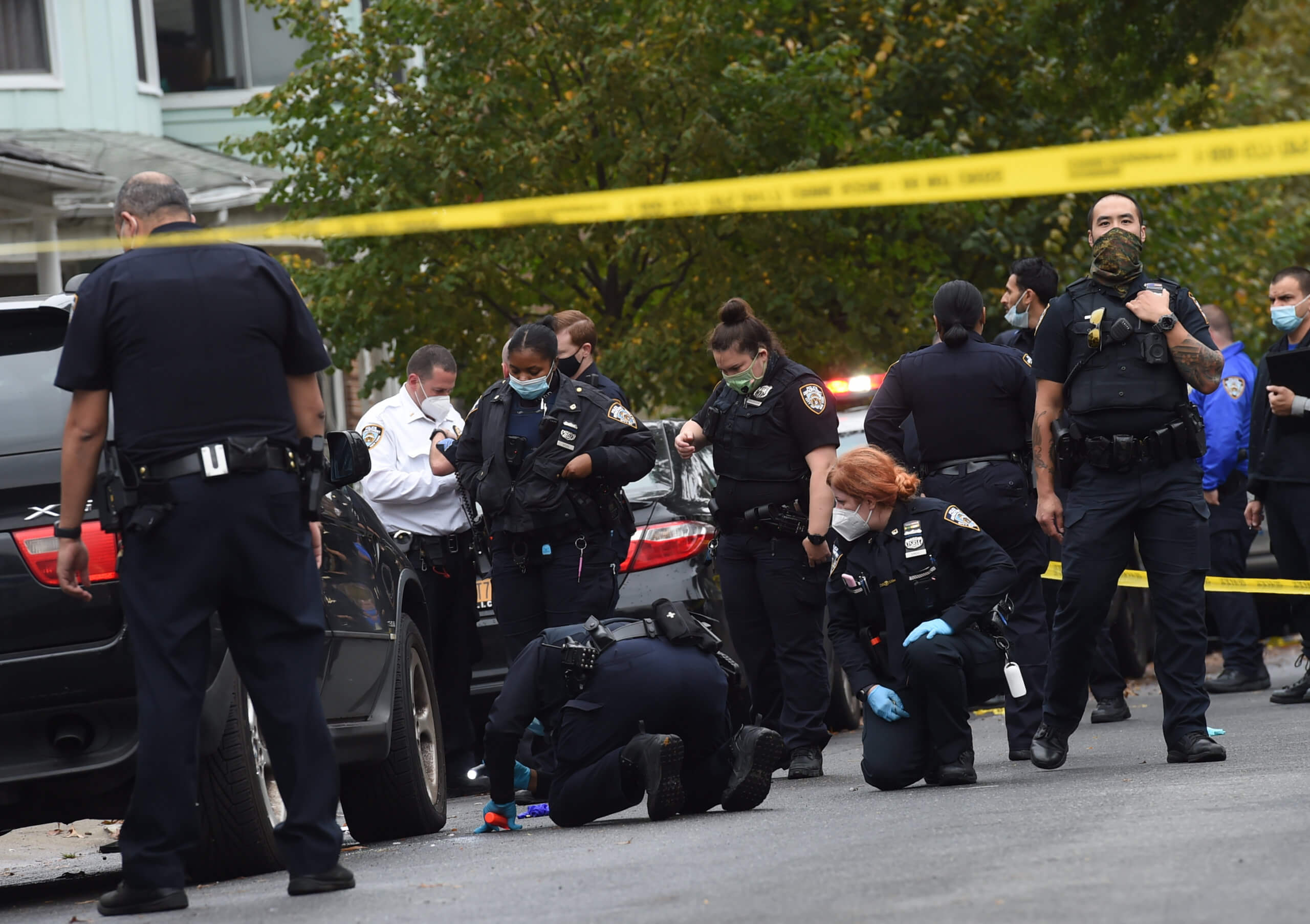 One teen dead, another wounded in broad daylight during Brooklyn shooting 2
