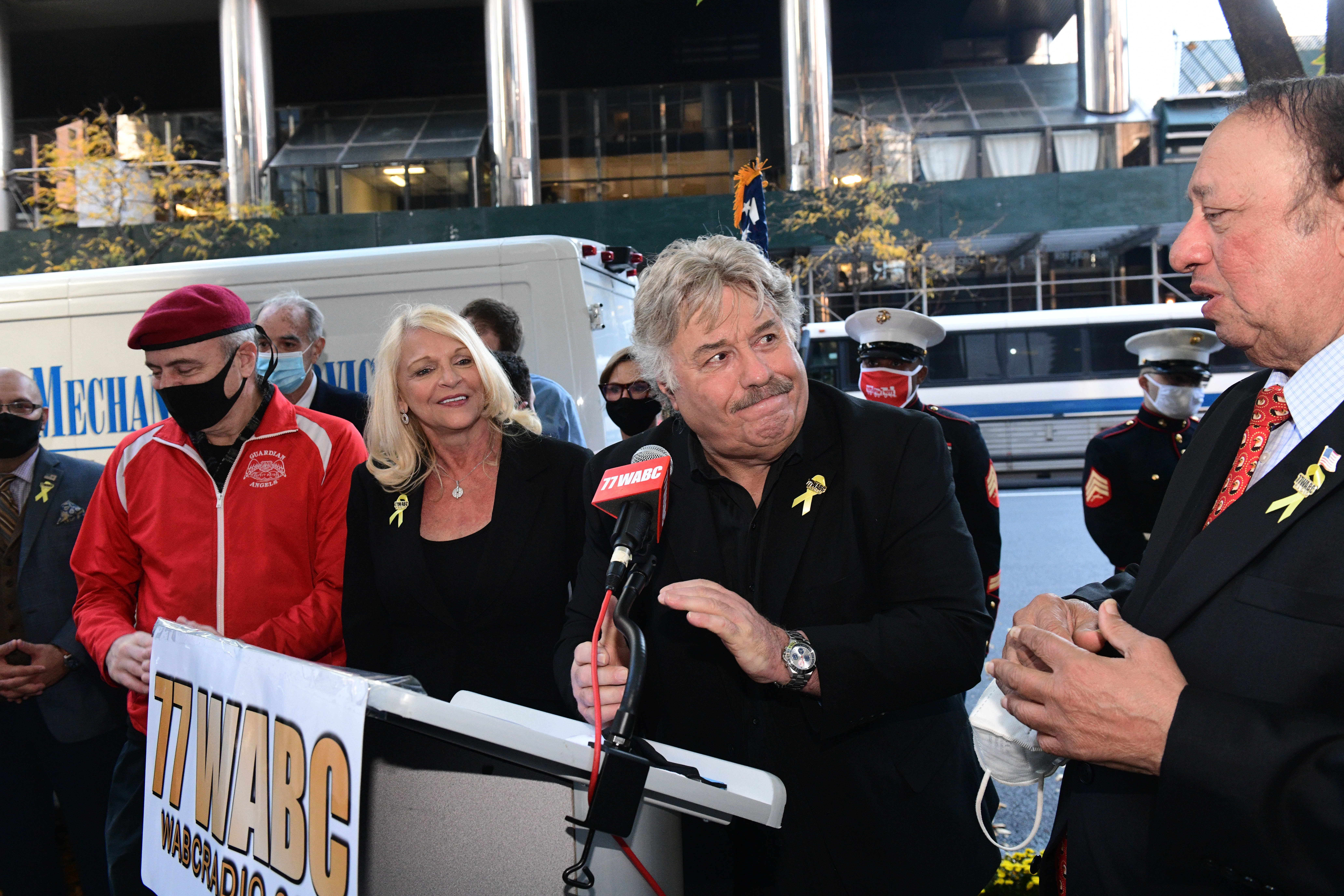 Singer Tony Orlando joins WABC radio to 'tie yellow ribbons' for Veterans Day 2