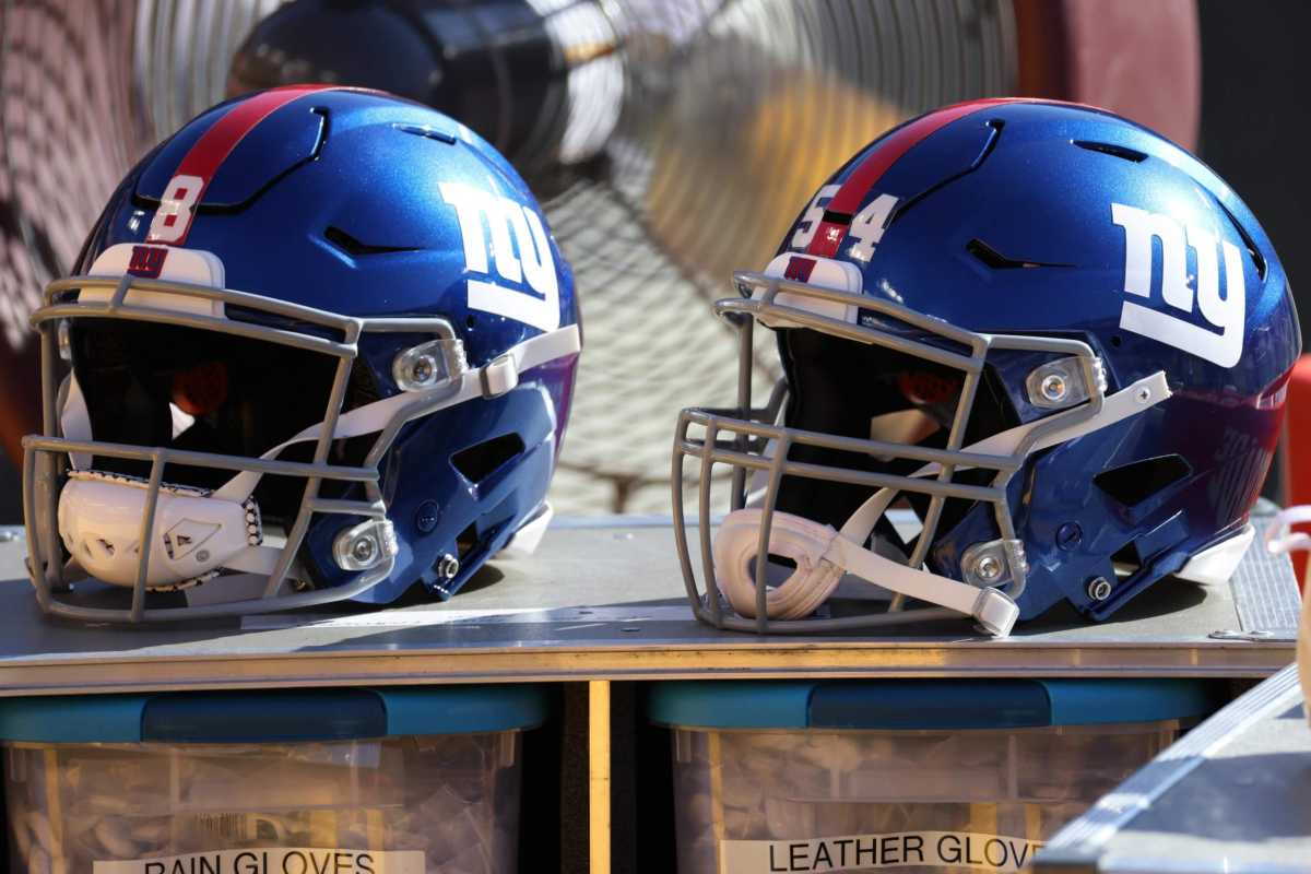 Giants helmet Joe Schoen GM