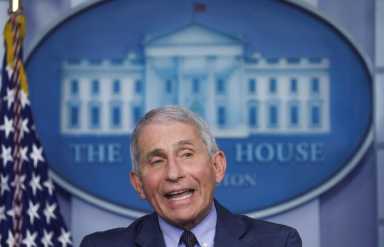 FILE PHOTO:  White House coronavirus task force holds a briefing at the White House in Washington