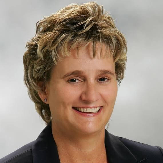 Lisa Newcomb Headshot