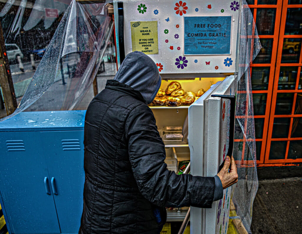 Lower East Side volunteers create free Christmas day buffet 3