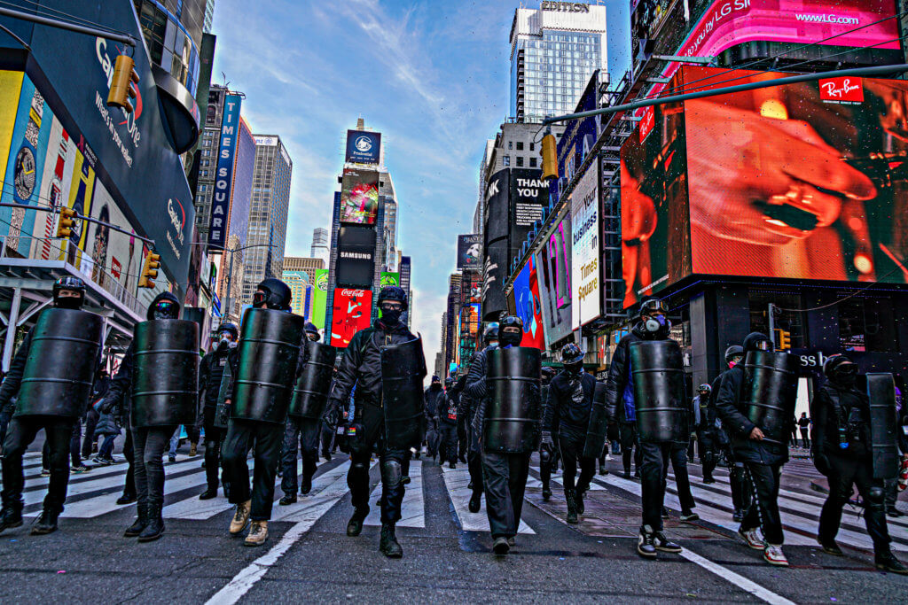 Counter protesters don body armor in anticipation of MAGA march in Manhattan 4