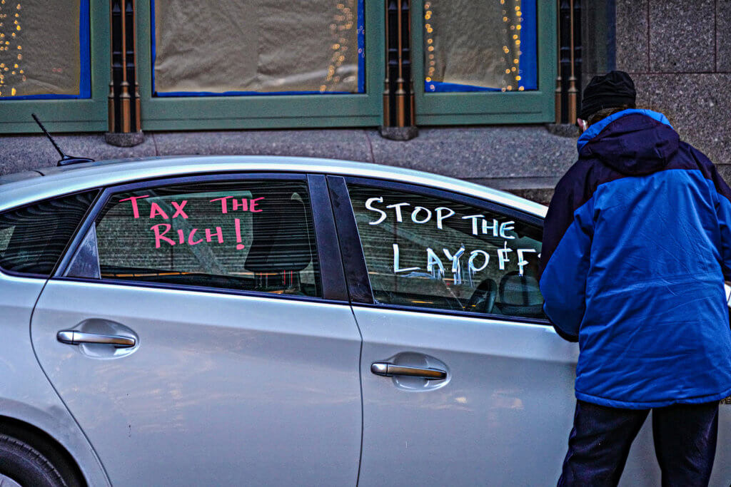 Far-left protesters in Lower Manhattan march on, claim little difference in presidents 3