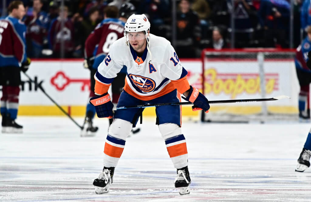 Islanders Josh Bailey