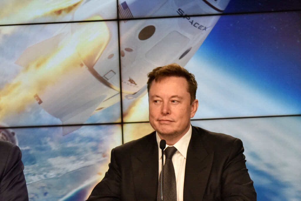 FILE PHOTO: SpaceX founder and chief engineer Elon Musk attends a news conference at the Kennedy Space Center