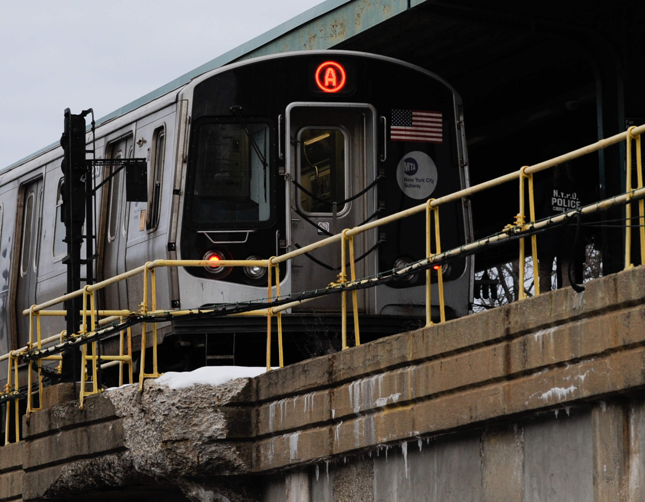 Slain On The Train Two People Found Fatally Stabbed On A Line In Queens And Manhattan In Two Hours Amnewyork