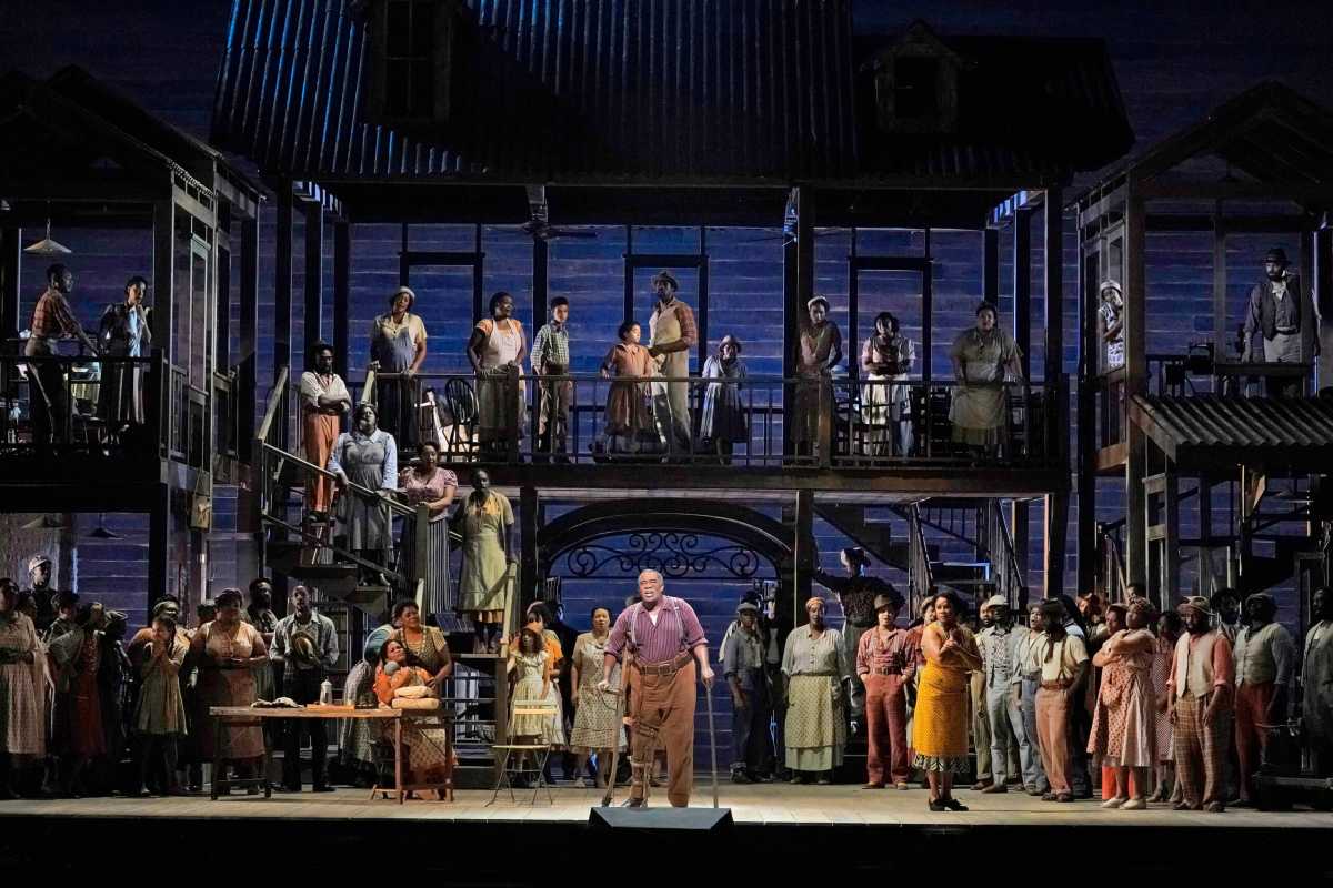 amBroadway: Union battle hangs over the Met, Broadway stars coming to 'Muppets' and more 1 PB_13258a