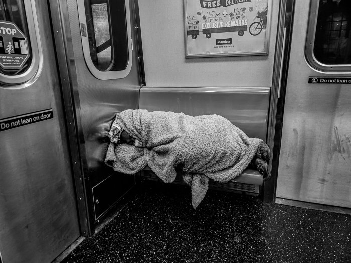 homeless a train