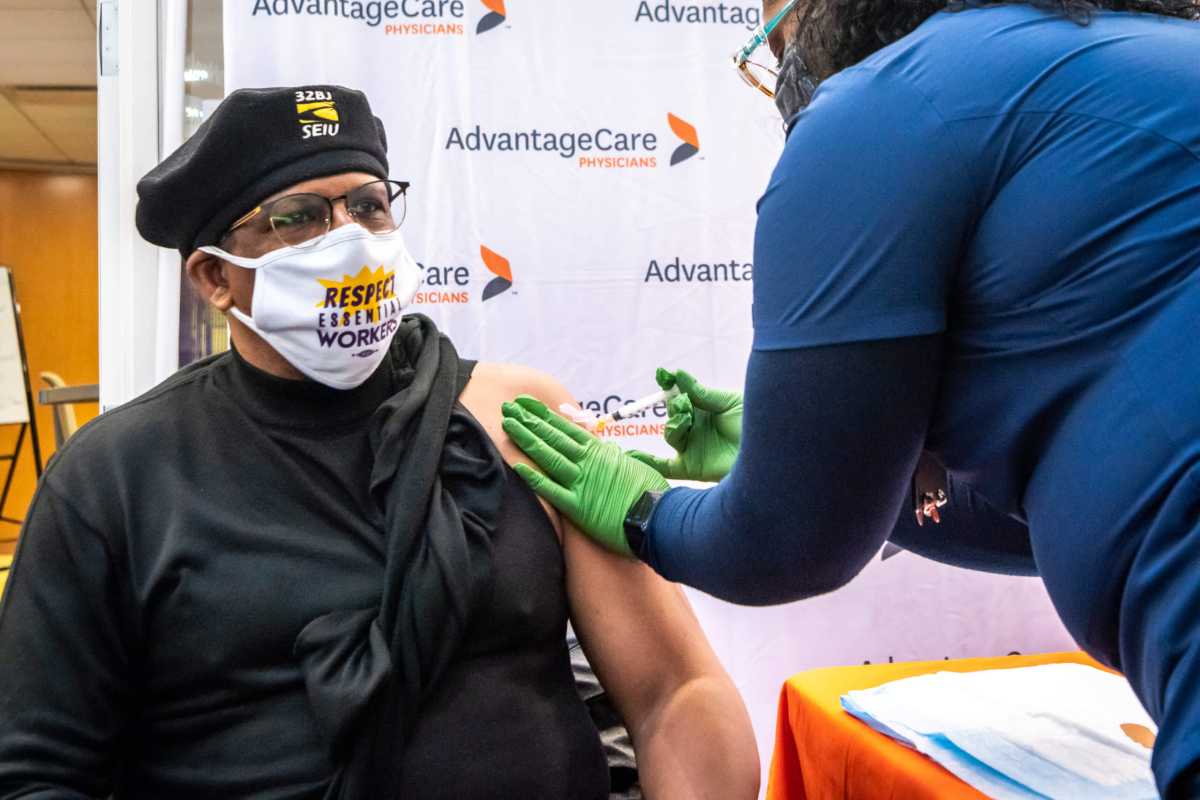 NYC: Union Leaders get COVID vaccine