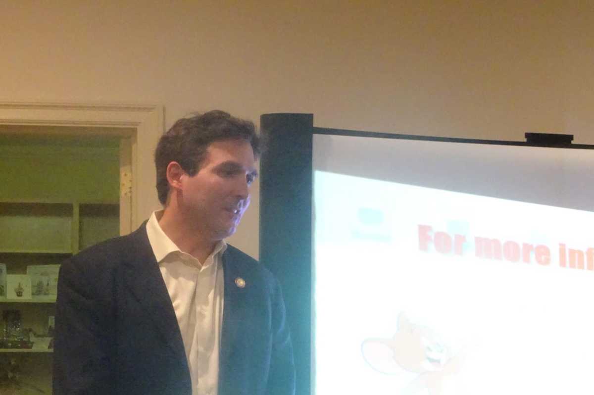 City Council Member Ben Kallos talks about Carnegie Hill's rat problem (Photo by William Engel)