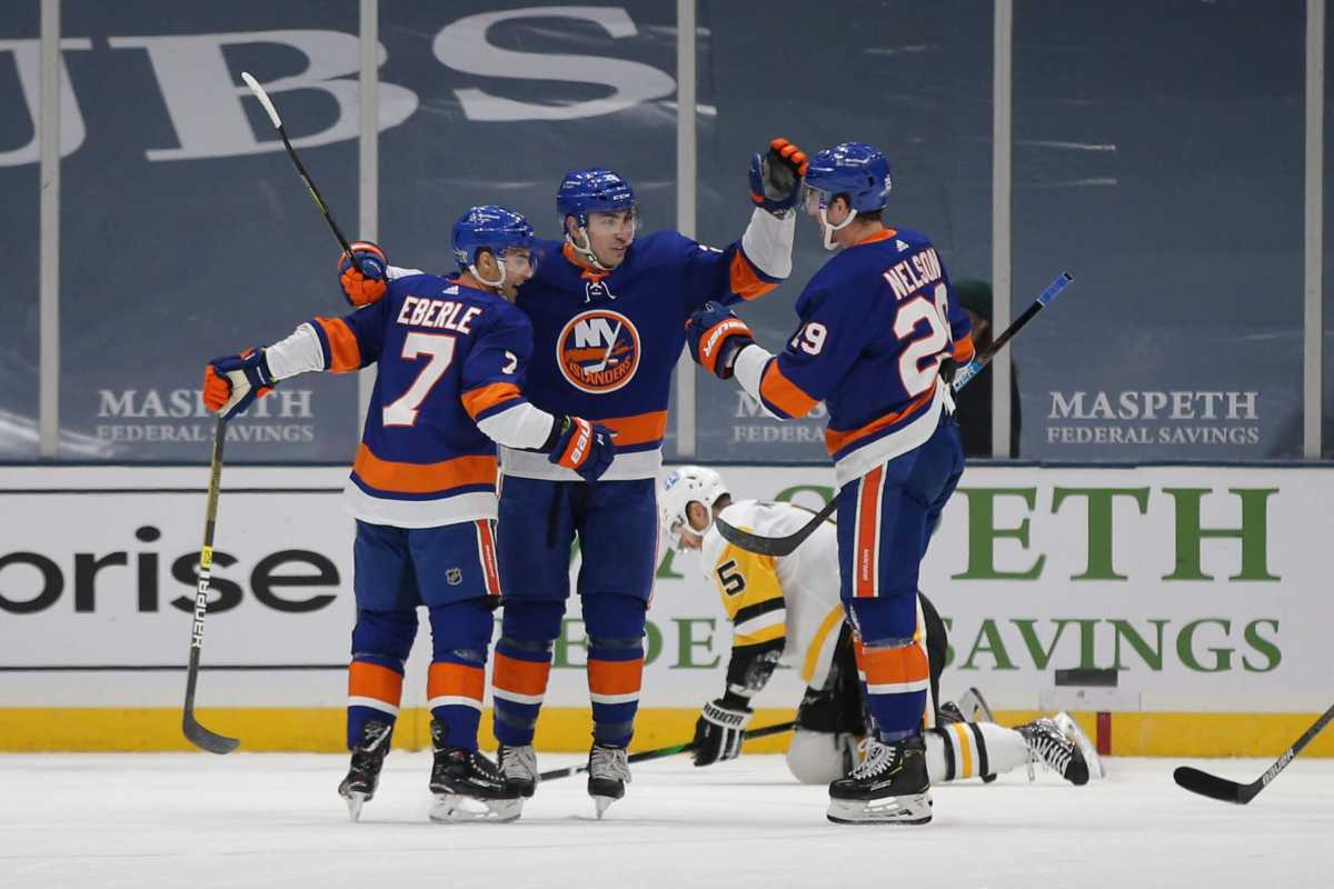 Islanders second line