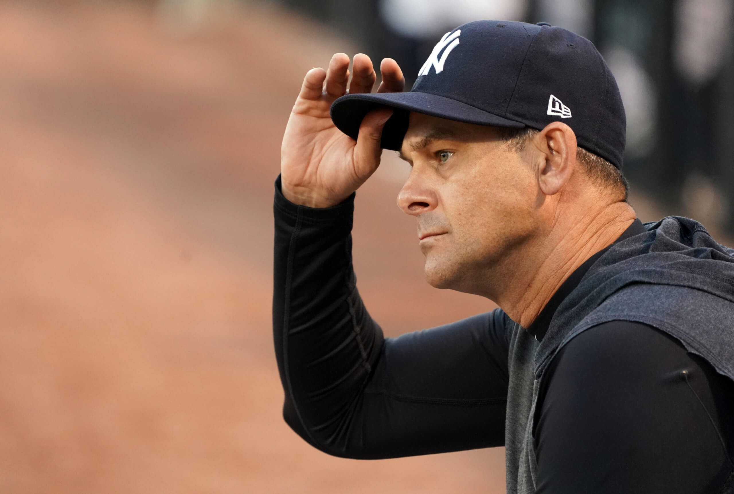 Padres eyeing Yankees' in-limbo Aaron Boone for manager role