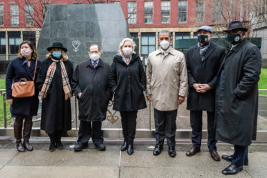 NYC: Kirsten Gillebrand and Members of Congress anounce legislationn to establish African American Burial Museum