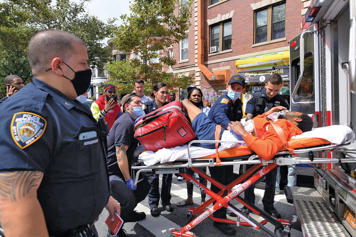 Amnewyork Metro Earns Top Front Page Breaking News Awards From New York Press Association Amnewyork