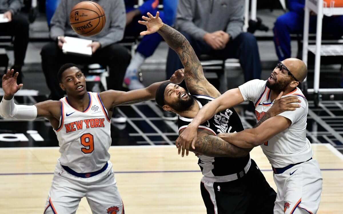 RJ Barrett Taj Gibson Knicks