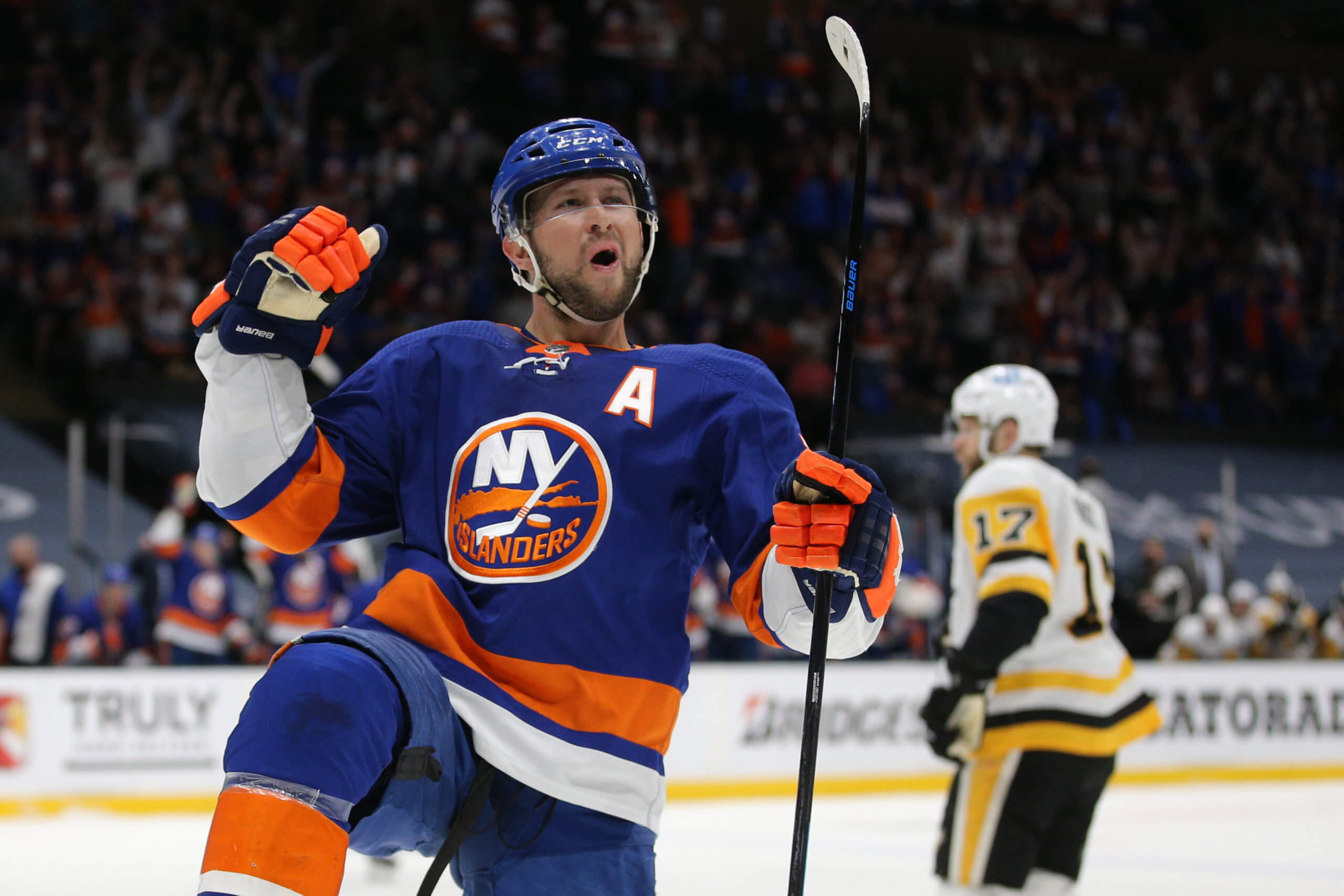 Quick Punching Islanders Tie Series With Penguins Behind Superb Sorokin In Game 4 Amnewyork