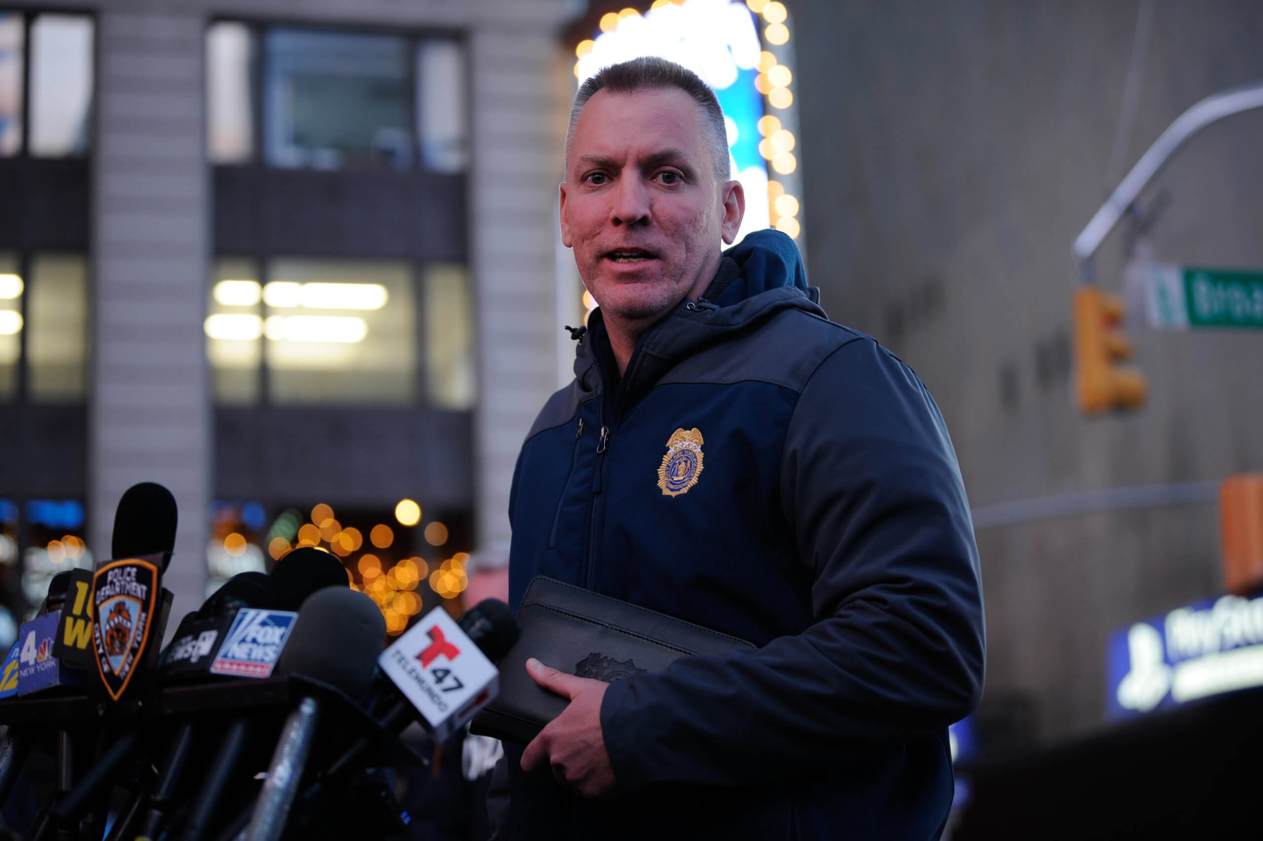 NYC SHOOTINGS: Two more slain in Bronx and East Harlem as cops seek Times Square shooter 2
