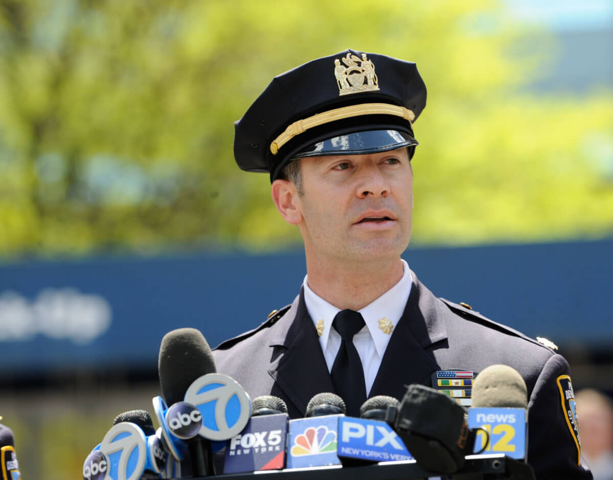 NYPD officer shot in Brooklyn gets hero's welcome after being discharged from hospital 11