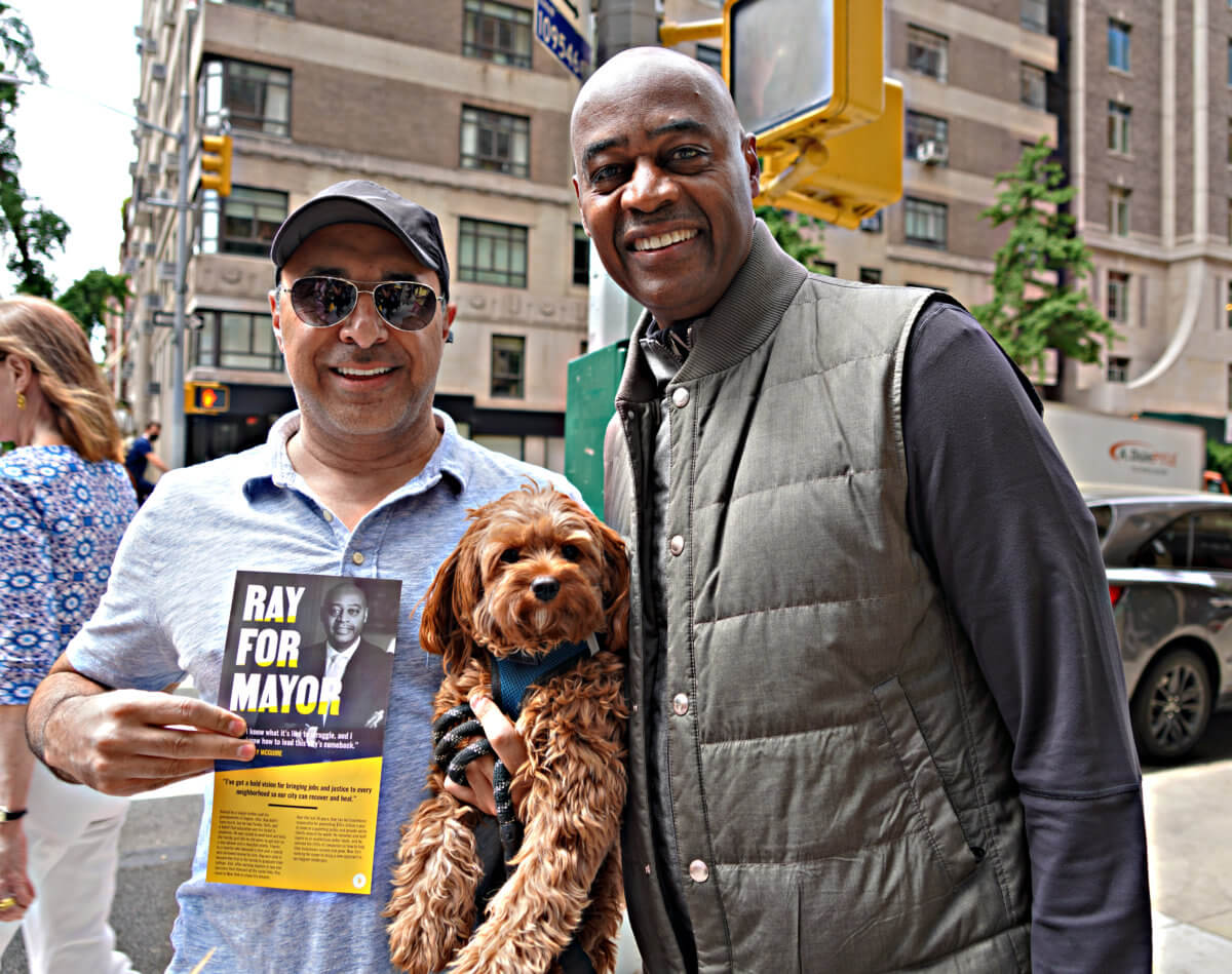 Mayoral candidate Ray McGuire vows 'big comeback' for NYC on Upper East Side business tour 3