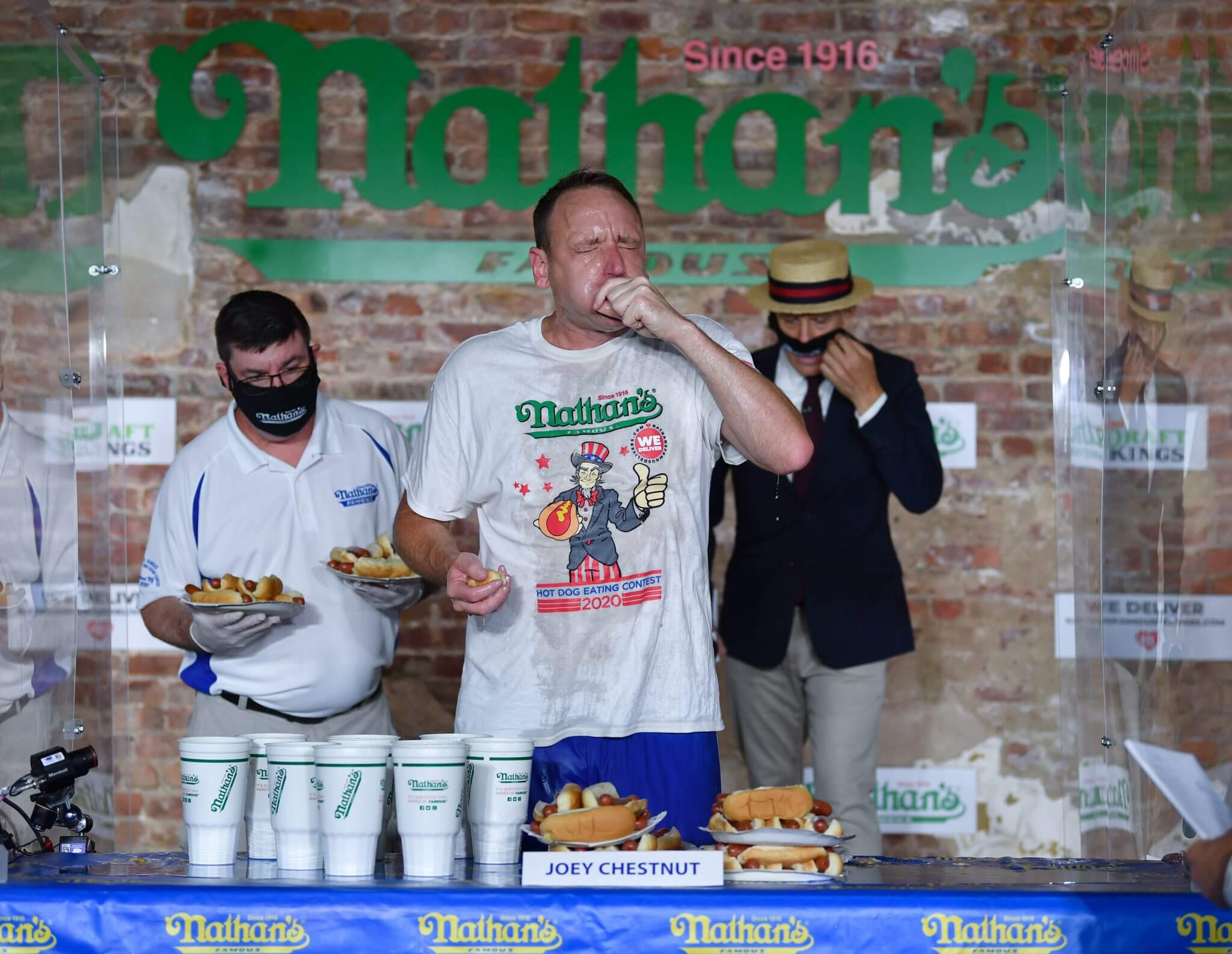 Nathan S Hot Dog Eating Contest In Brooklyn Will Again Have A Live Crowd This Year Amnewyork