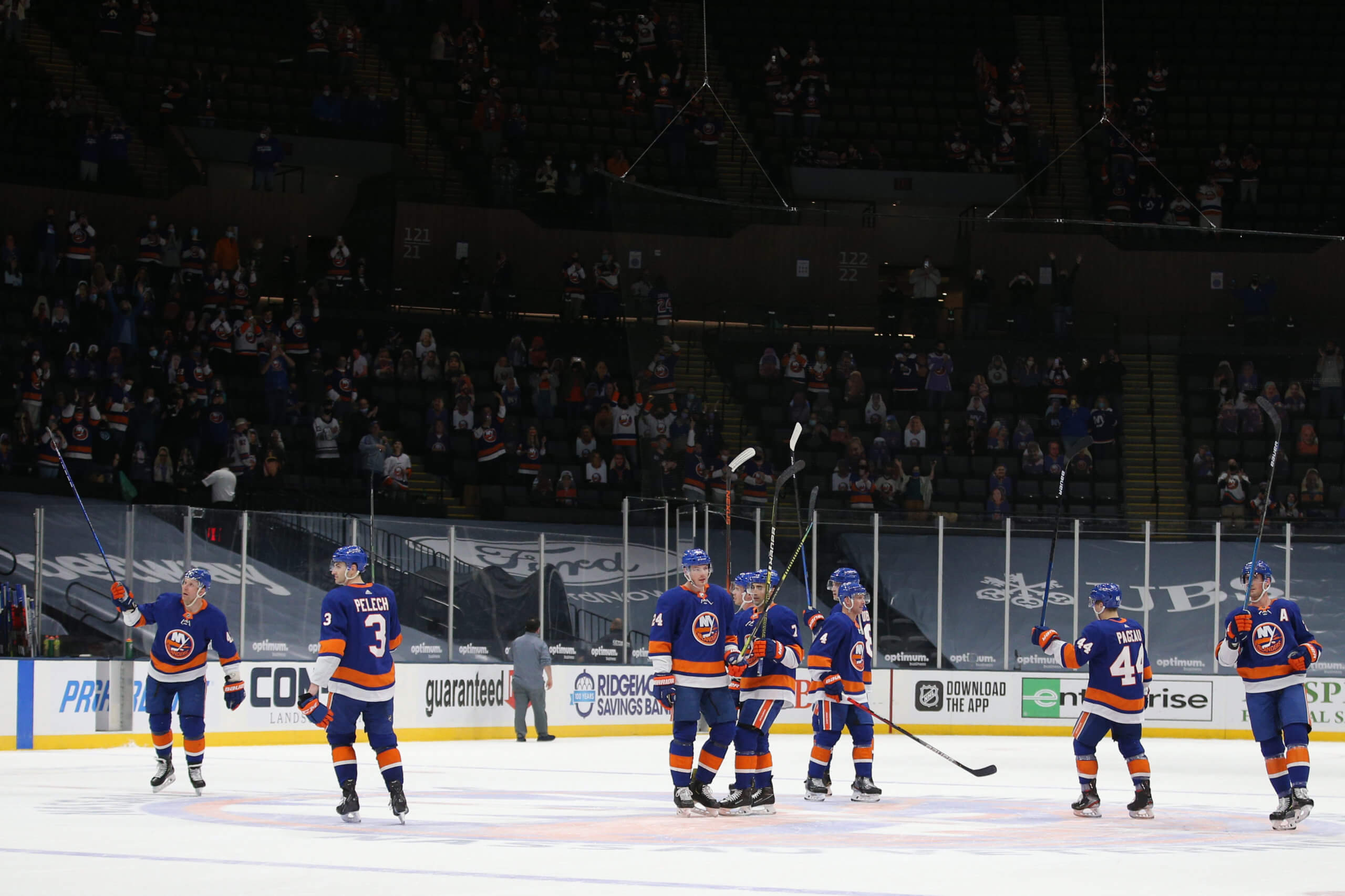 Islanders' Stanley Cup banners lowered from Nassau Coliseum rafters -  Newsday