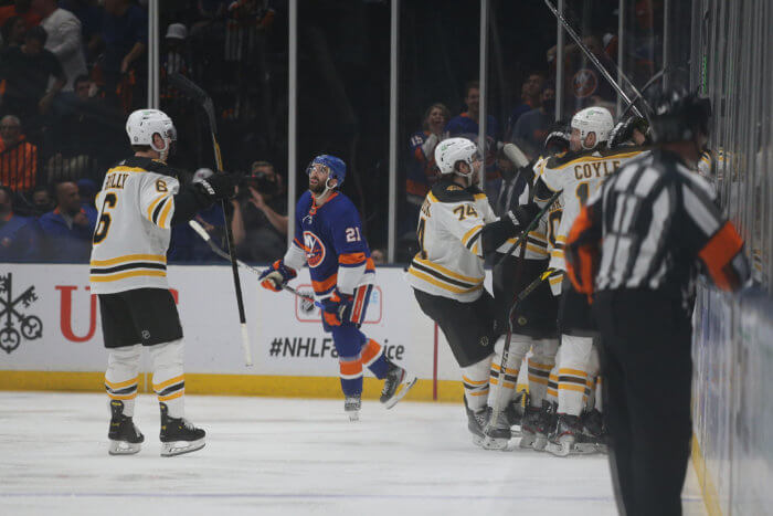 Islanders Bruins Game 3