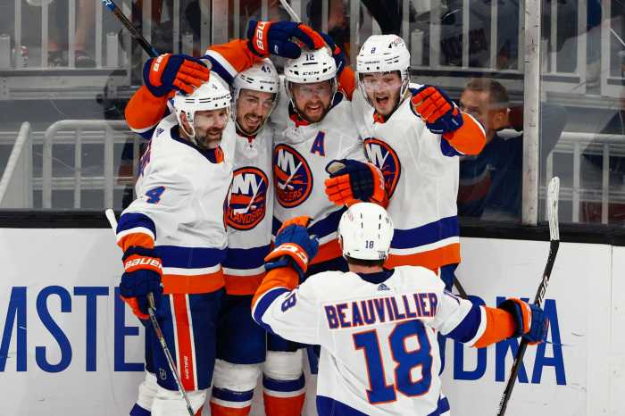 Islanders Bruins Game 5