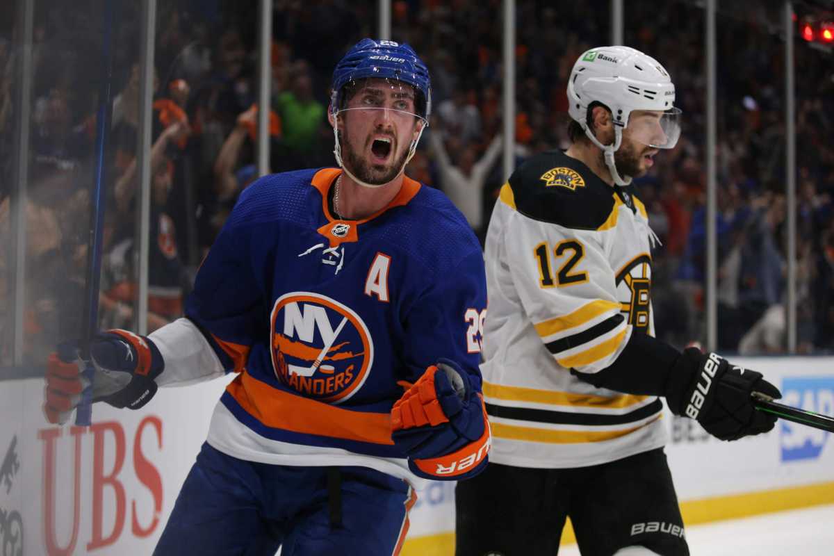 Islanders Brock Nelson