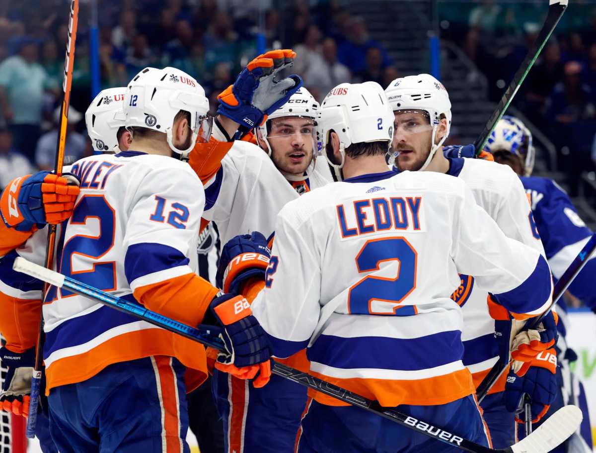 Islanders Lightning Game 1