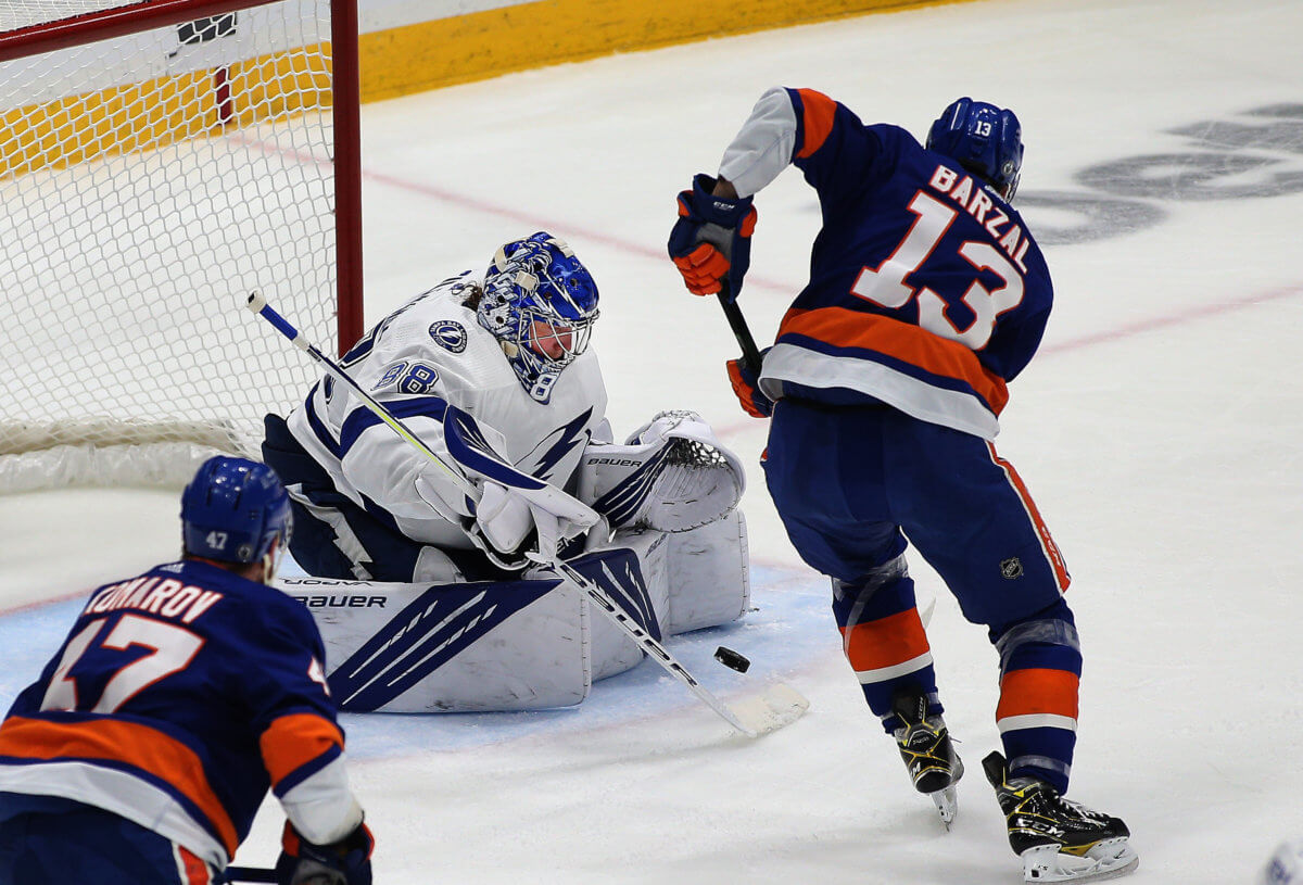 Point strikes again, Lightning down Islanders to take Game 3, 2-1 series lead | amNewYork