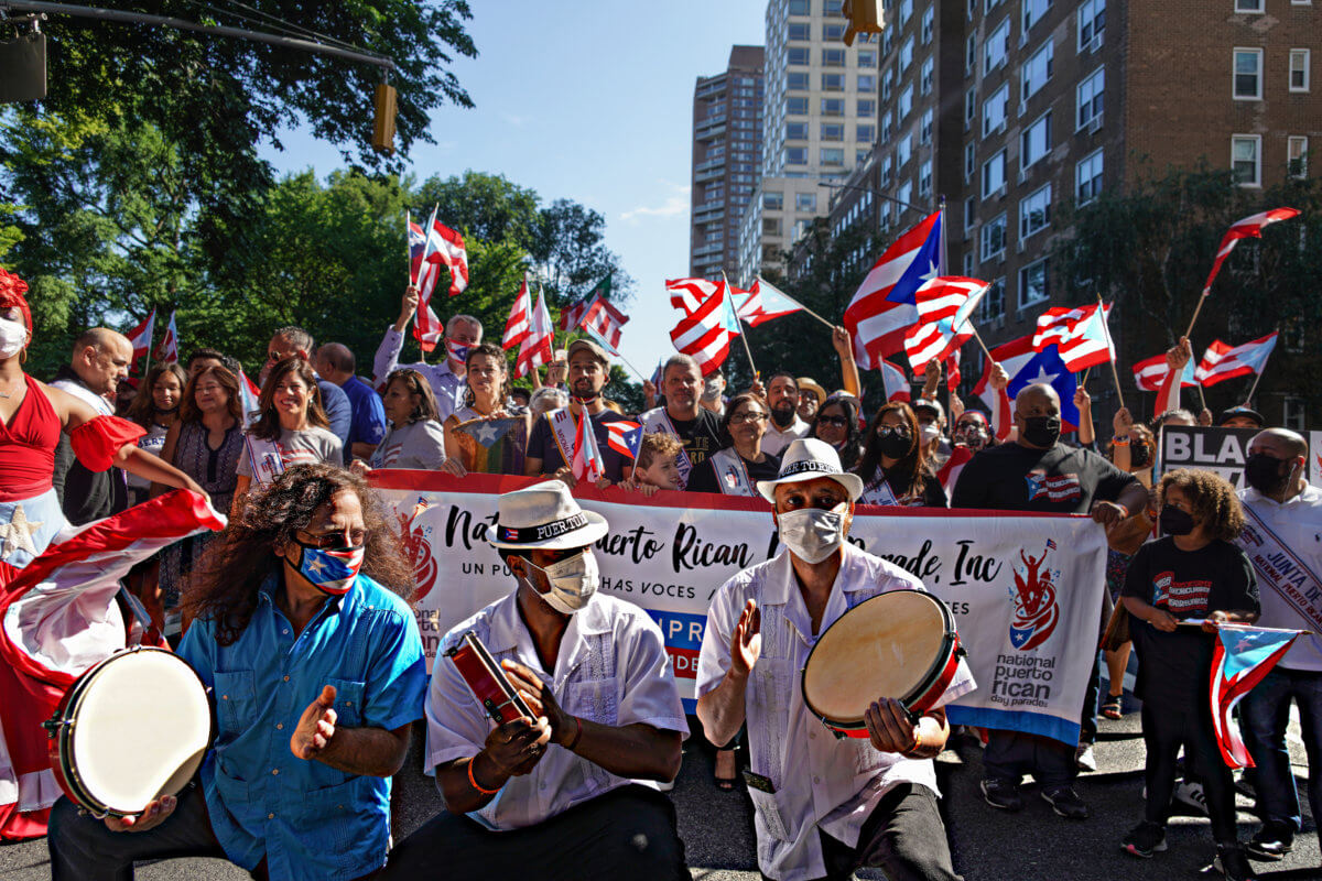 Wepa Boricuas An Intimate Star Studded Puerto Rican Day Parade In Manhattan Amnewyork